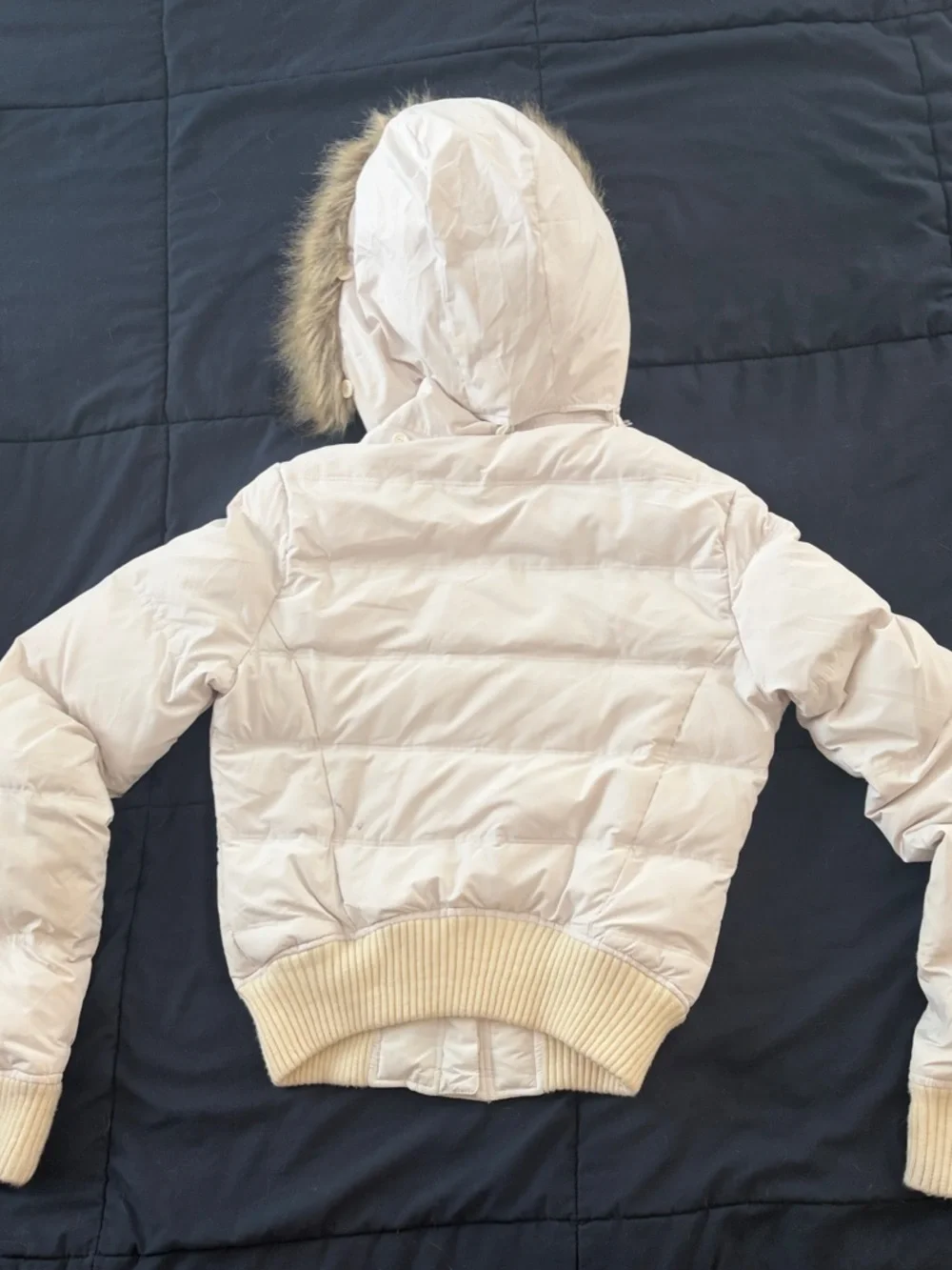 Vintage A&F White Quilted Puffer Jacket with Faux Fur Hood